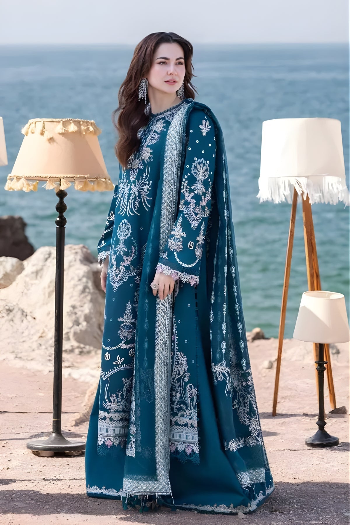 Embroidered Lawn Suit – 3 Piece MB-NRP-024