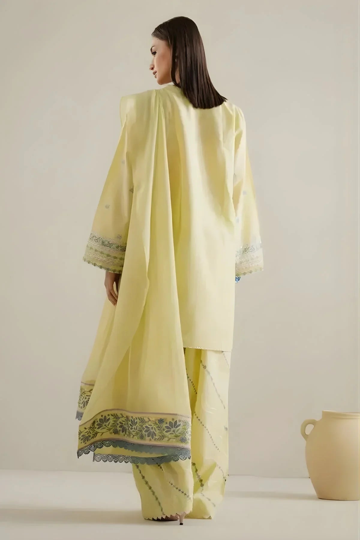 Zara Shahjahan Embroidered Lawn Suit – 3 Piece (Khaddi Net Dupatta) MB-NRP-094