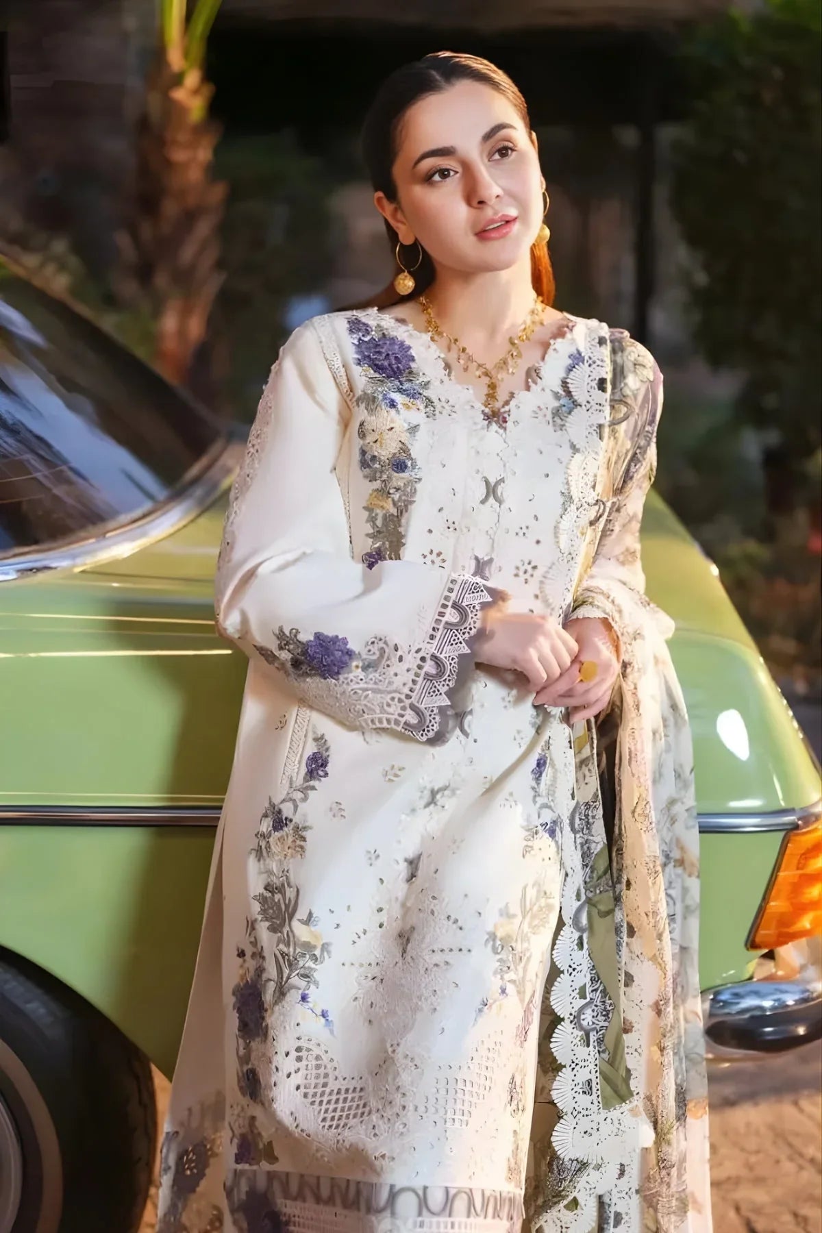Jade Embroidered Lawn Suit – 3 Piece (Monark Digital Printed Dupatta) MB-NRP-097