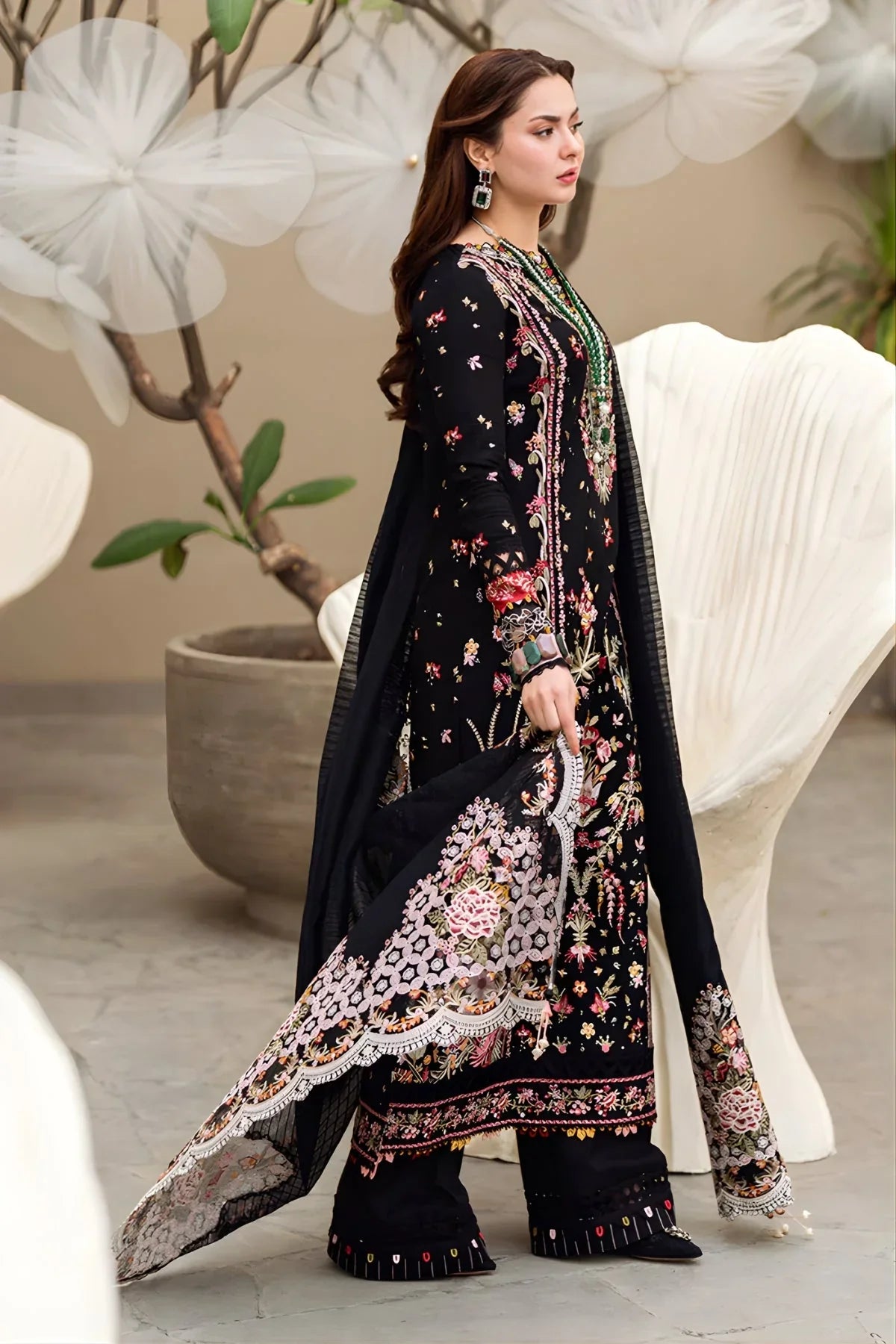 Embroidered Lawn Suit – 3 Piece (Chiffon Dupatta) MB-NRP-115