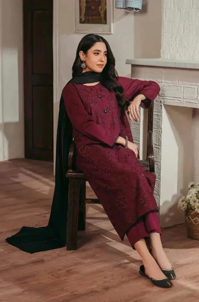 Embroidered Dhanak Suit – 3 Piece MB-NRP-070