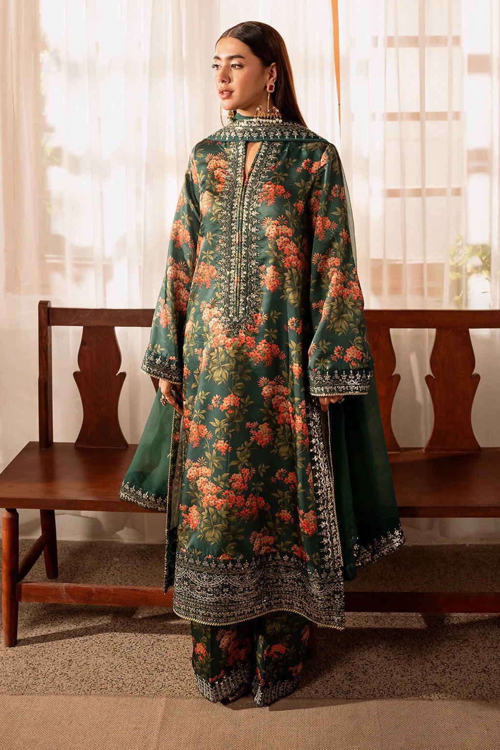 Embroidered Dhanak Suit – 3 Piece MB-NRP-063