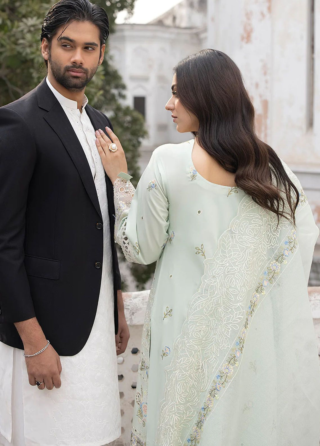 Embroidered Lawn Suit – 3 Piece MB-NRP-009