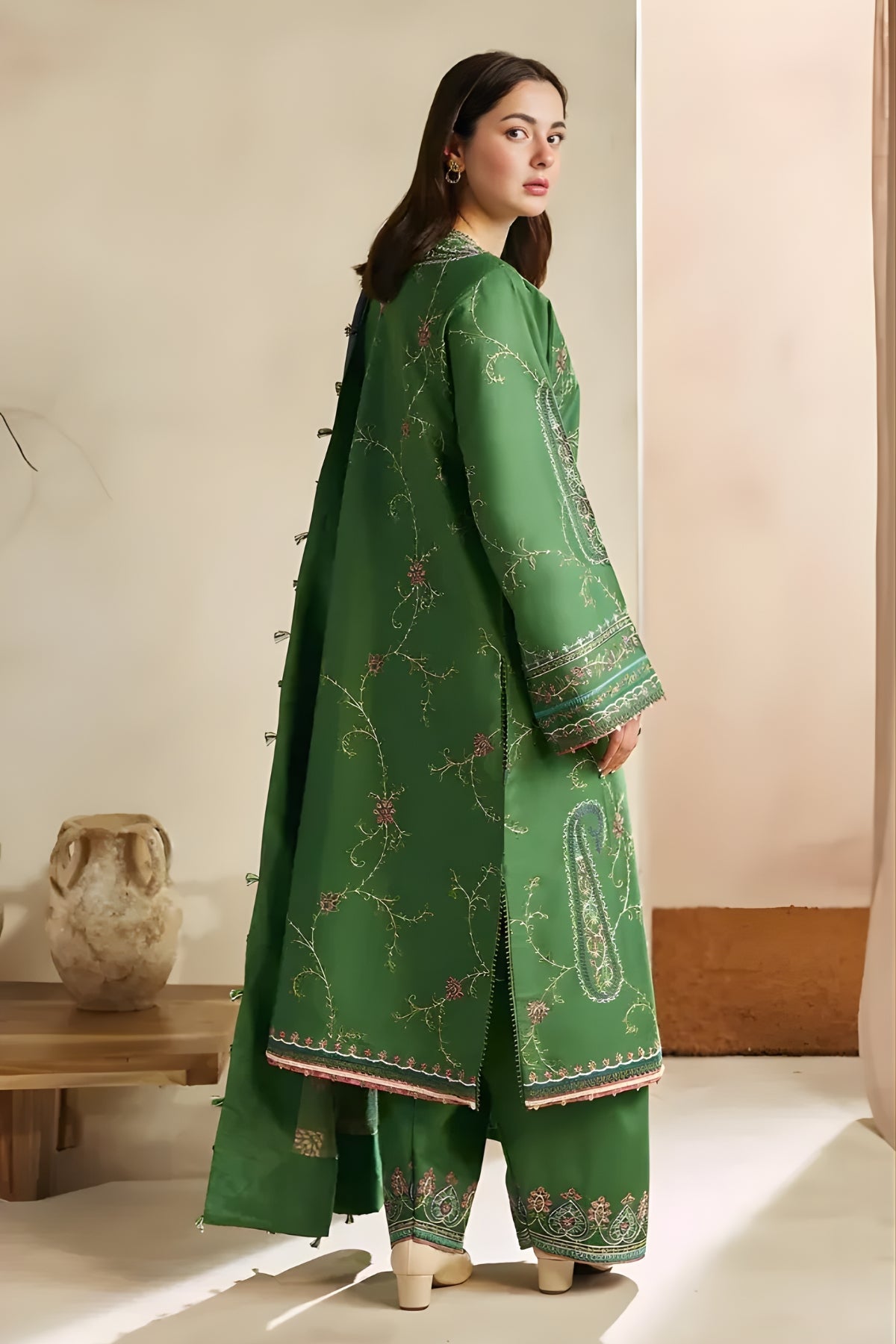 Embroidered Dhanak Suit – 3 Piece MB-NRP-006