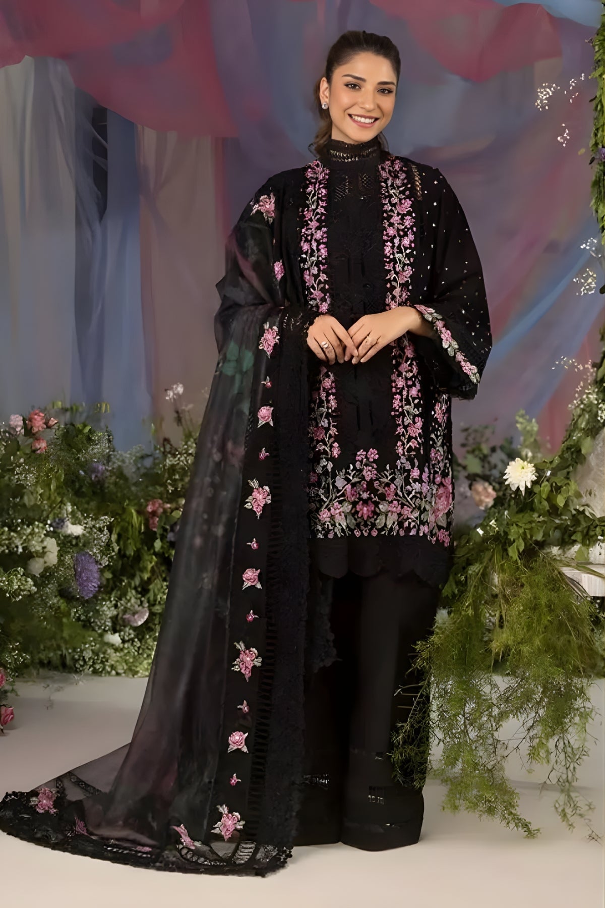 Embroidered Lawn Suit – 3 Piece (Embroidered Dupatta) MB-NRP-014