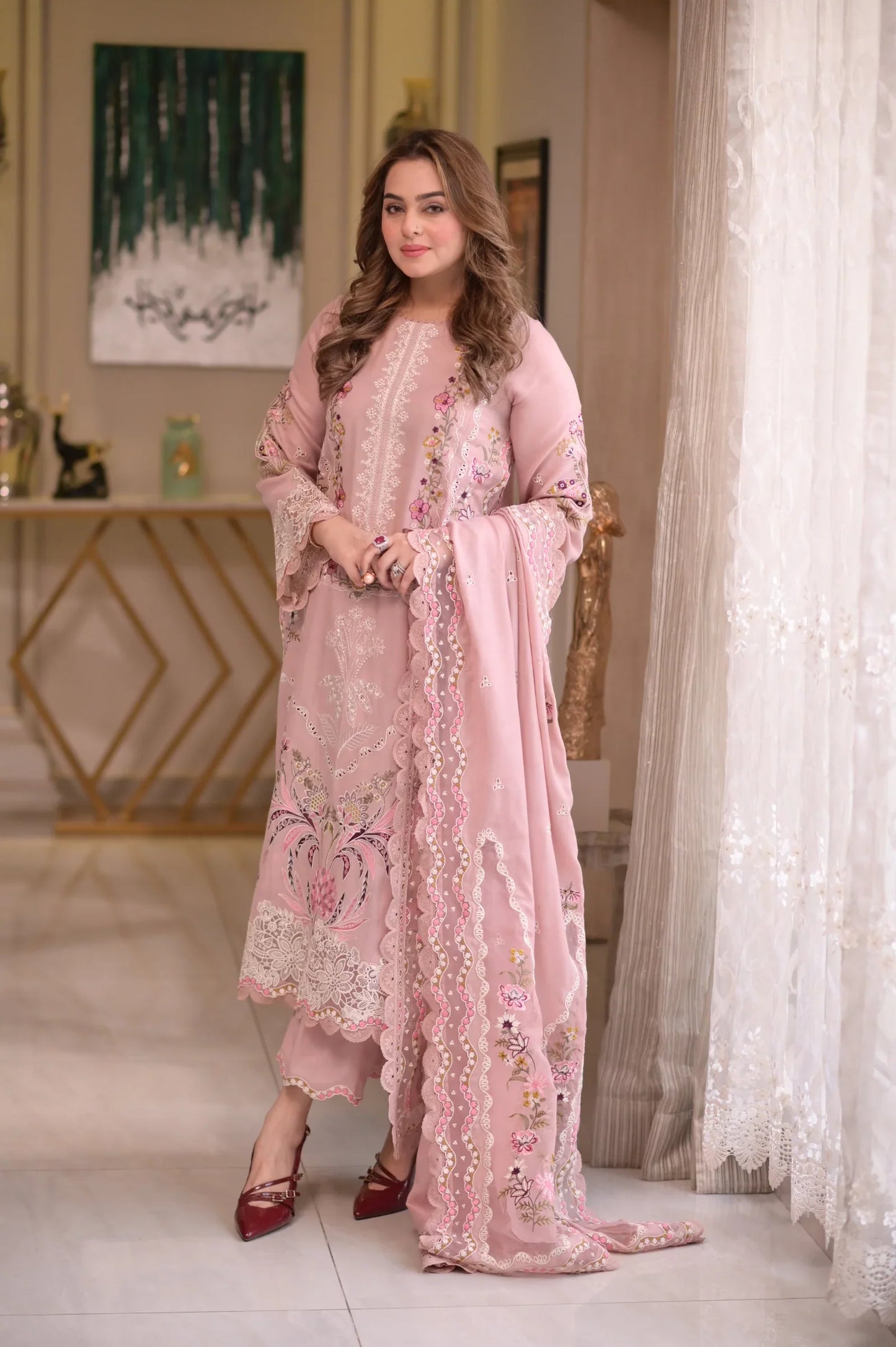 Embroidered Lawn Suit – 3 Piece MB-NRP-029