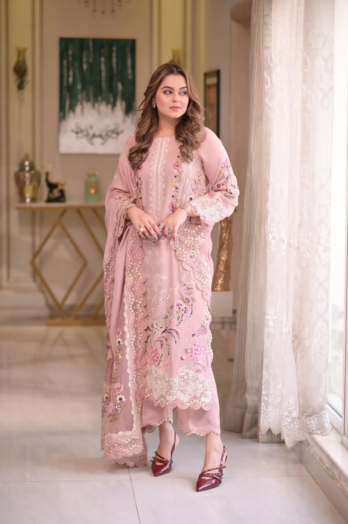 Embroidered Lawn Suit – 3 Piece MB-NRP-029