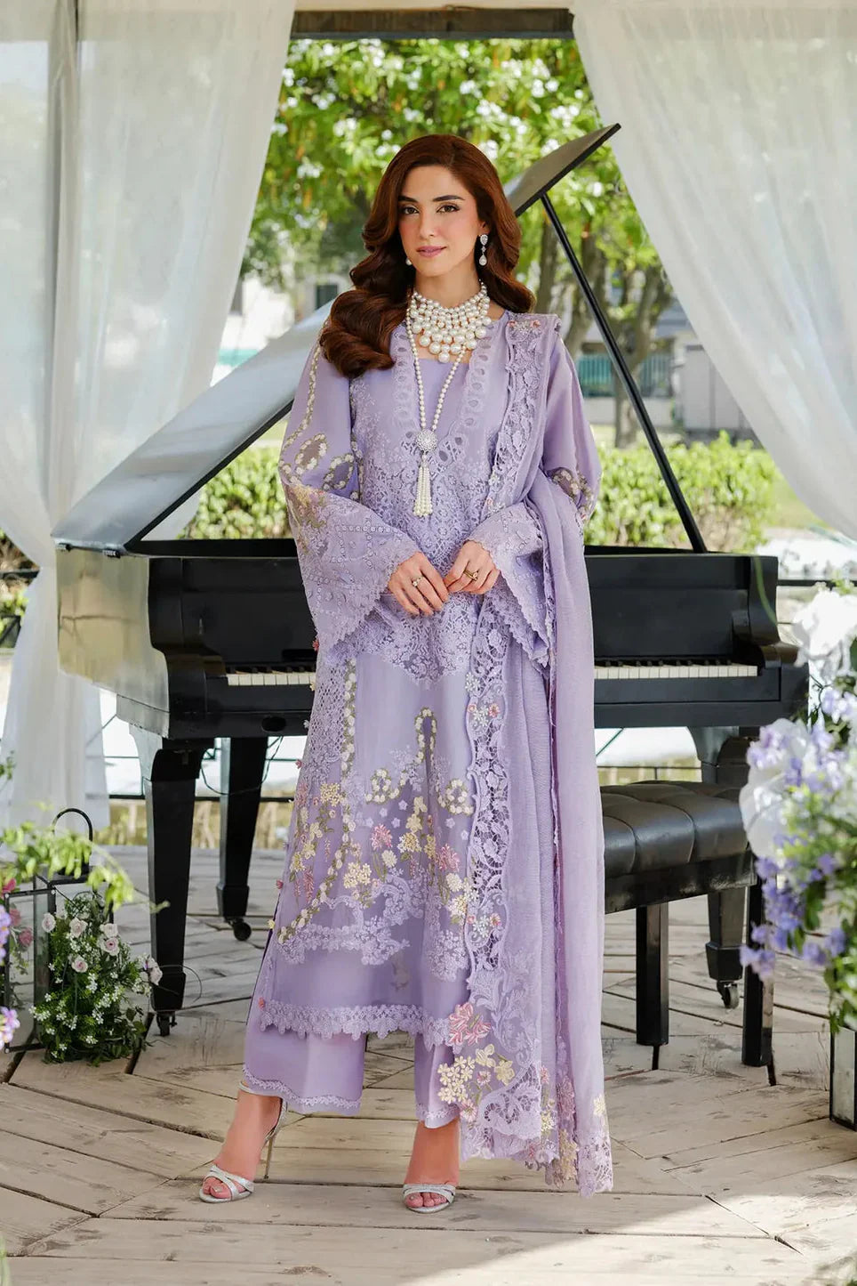 Embroidered Lawn Suit – 3 Piece MB-NRP-030