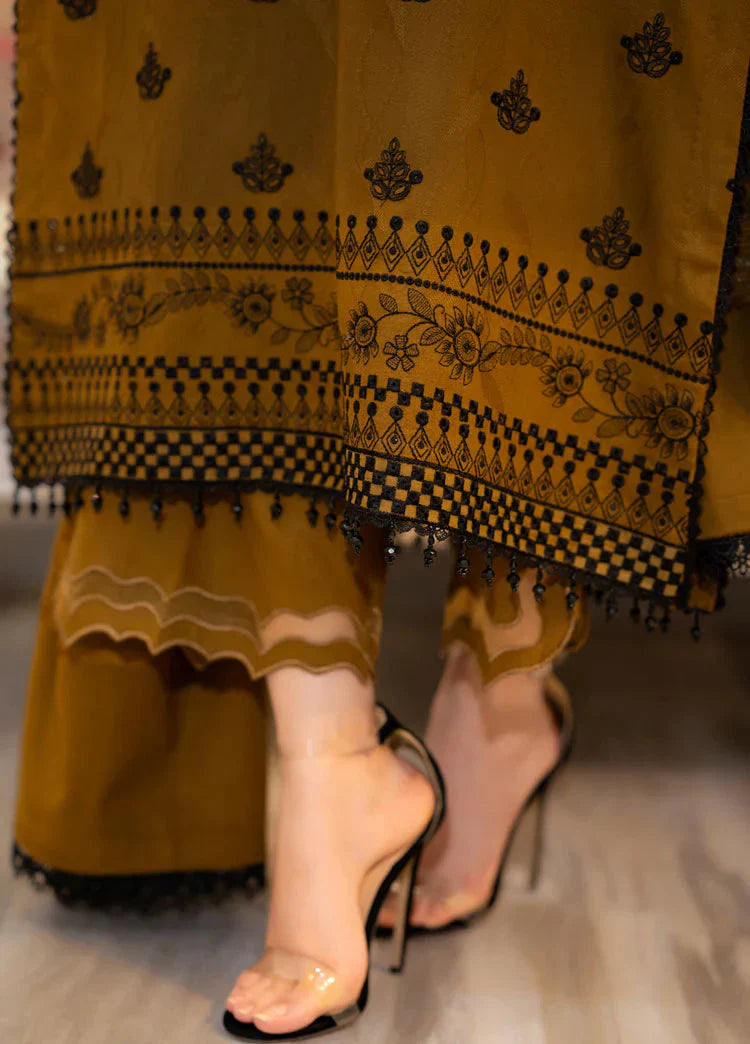 Embroidered Dhanak Suit – 3 Piece MB-NRP-040