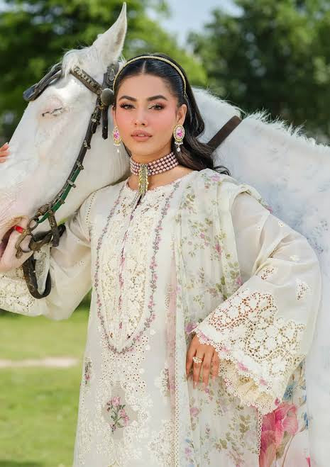 Luxury Embroidered Lawn Suit – 3 Piece MB-NRP-002