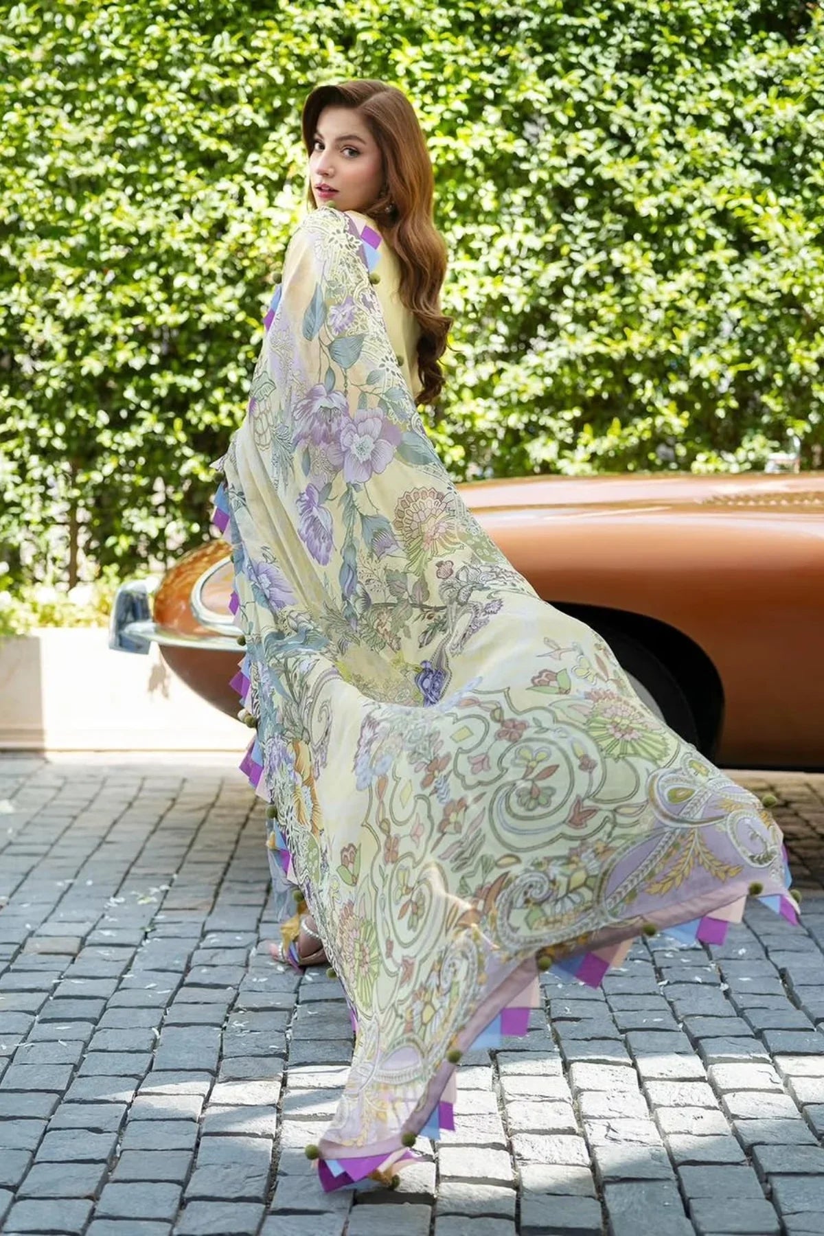 Jade Embroidered Lawn Suit – 3 Piece (Slub Munark Digital Printed Dupatta) MB-NRP-086