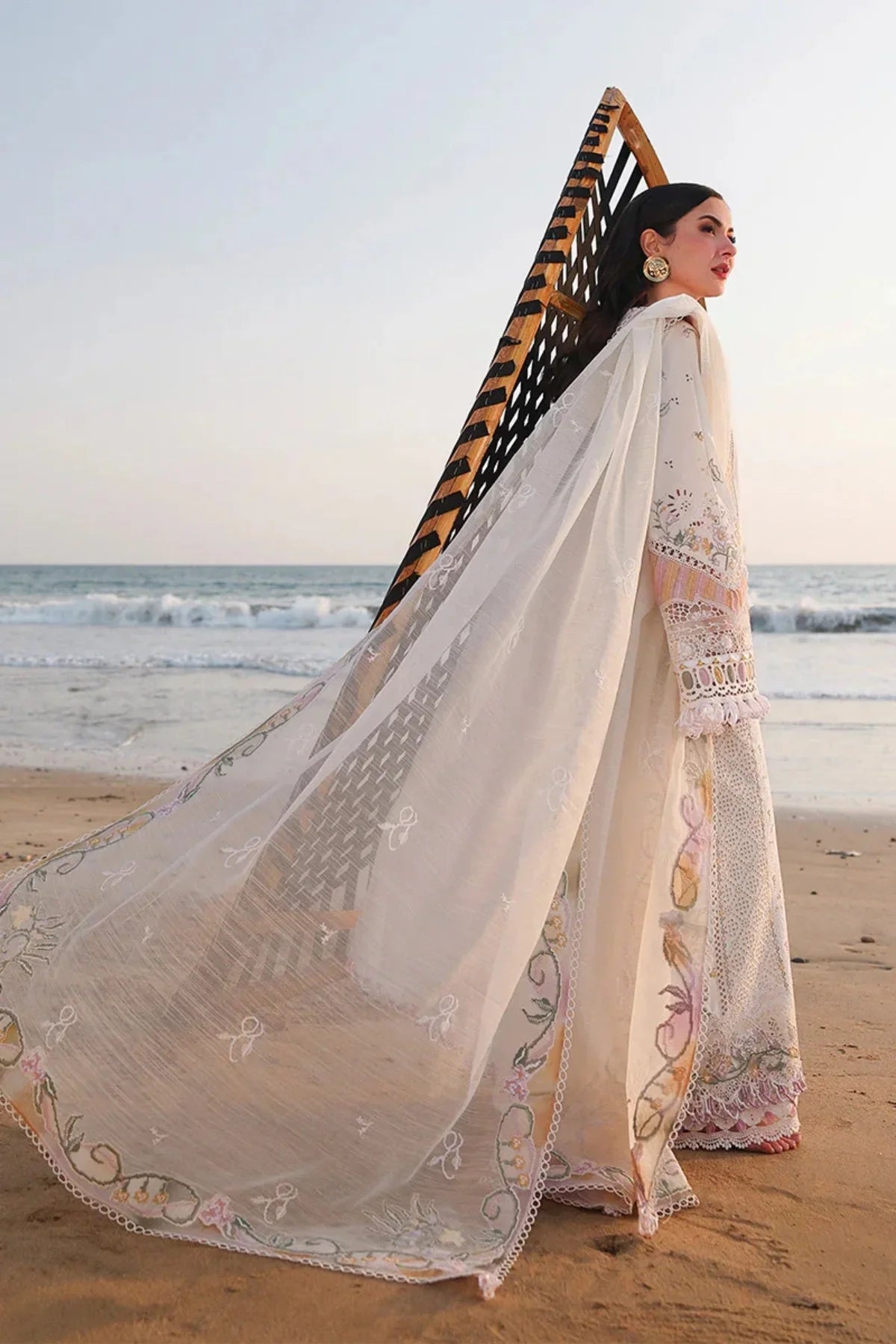 Qalamkar Embroidered Lawn Suit – 3 Piece (Chiffon Dupatta) MB-NRP-091