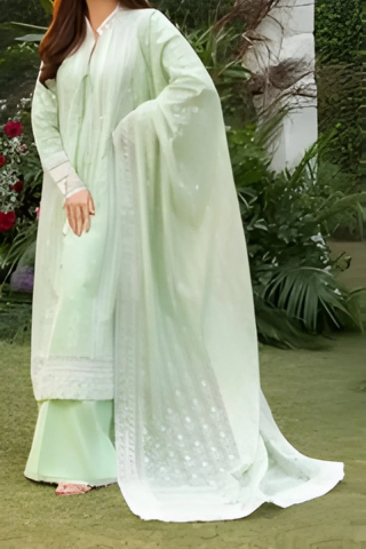 Sobia Nazir Embroidered Lawn Suit – 3 Piece (Chiffon Dupatta) MB-NRP-098
