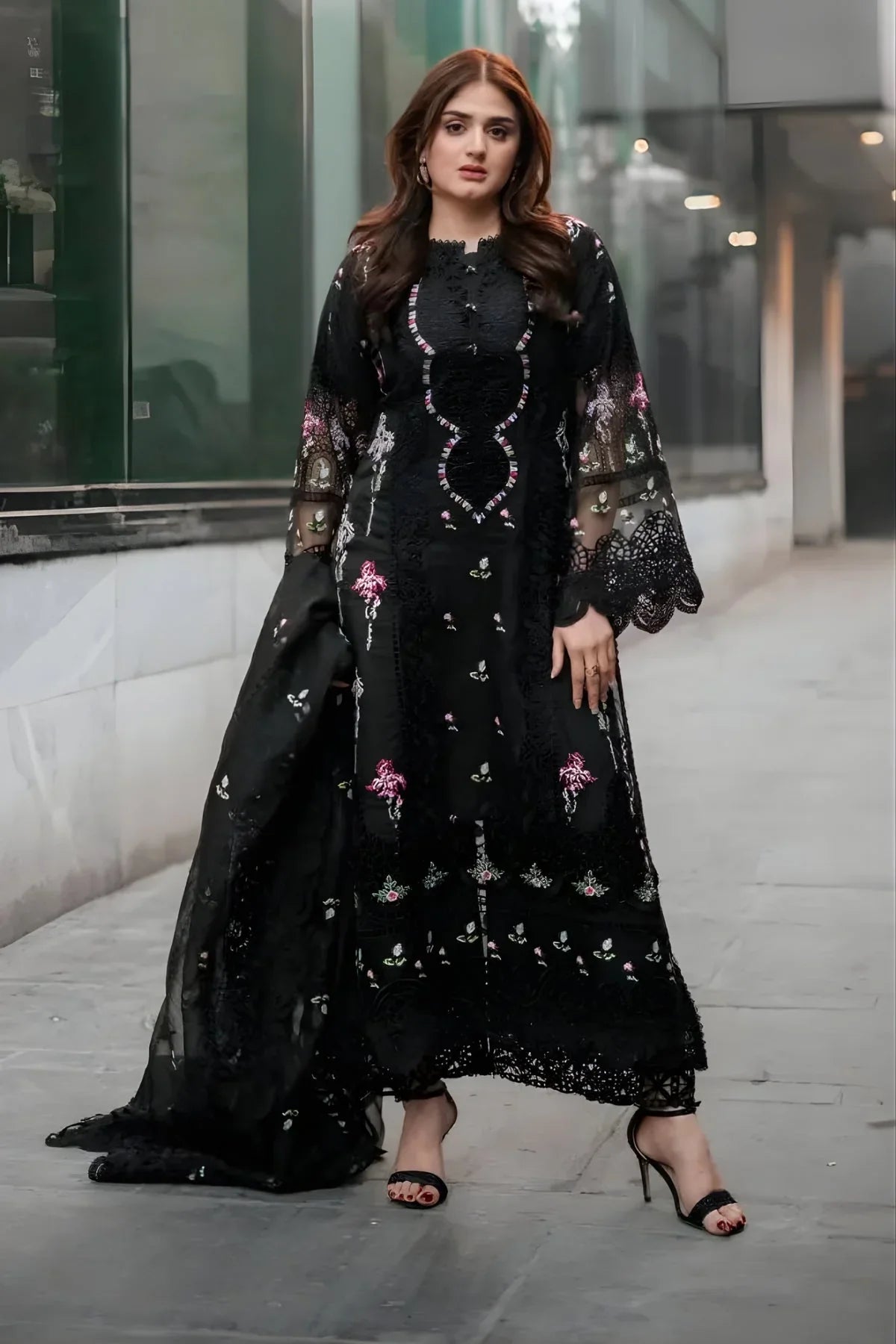 Embroidered Lawn Suit – 3 Piece (Chicken Kari Shirt & Khaddi Net Dupatta) MB-NRP-101