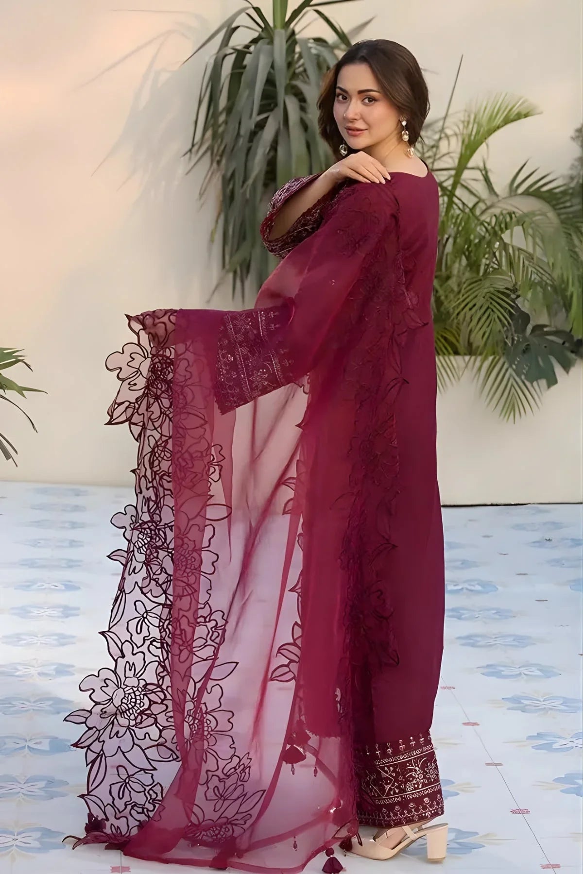 Embroidered Lawn Suit – 3 Piece (Organza Dupatta) MB-NRP-102