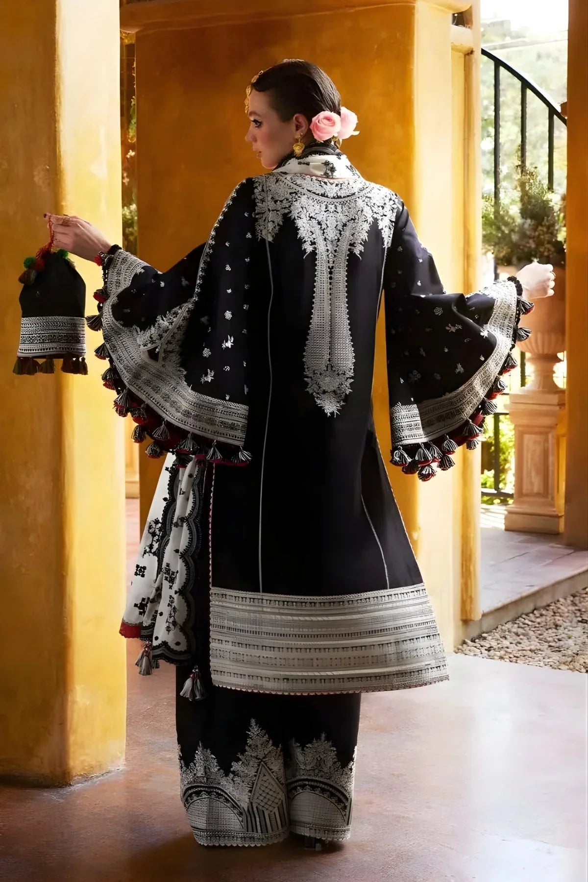 Hussain Rehar Embroidered Lawn Suit – 3 Piece (Slub Net Dupatta) MB-NRP-113