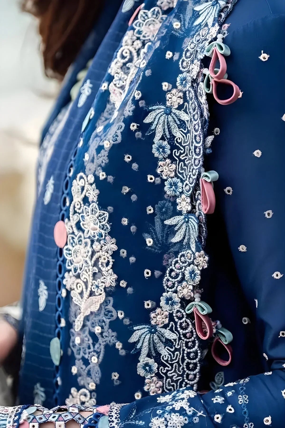 Embroidered Lawn Suit – 3 Piece (Slub Net Dupatta) MB-NRP-116