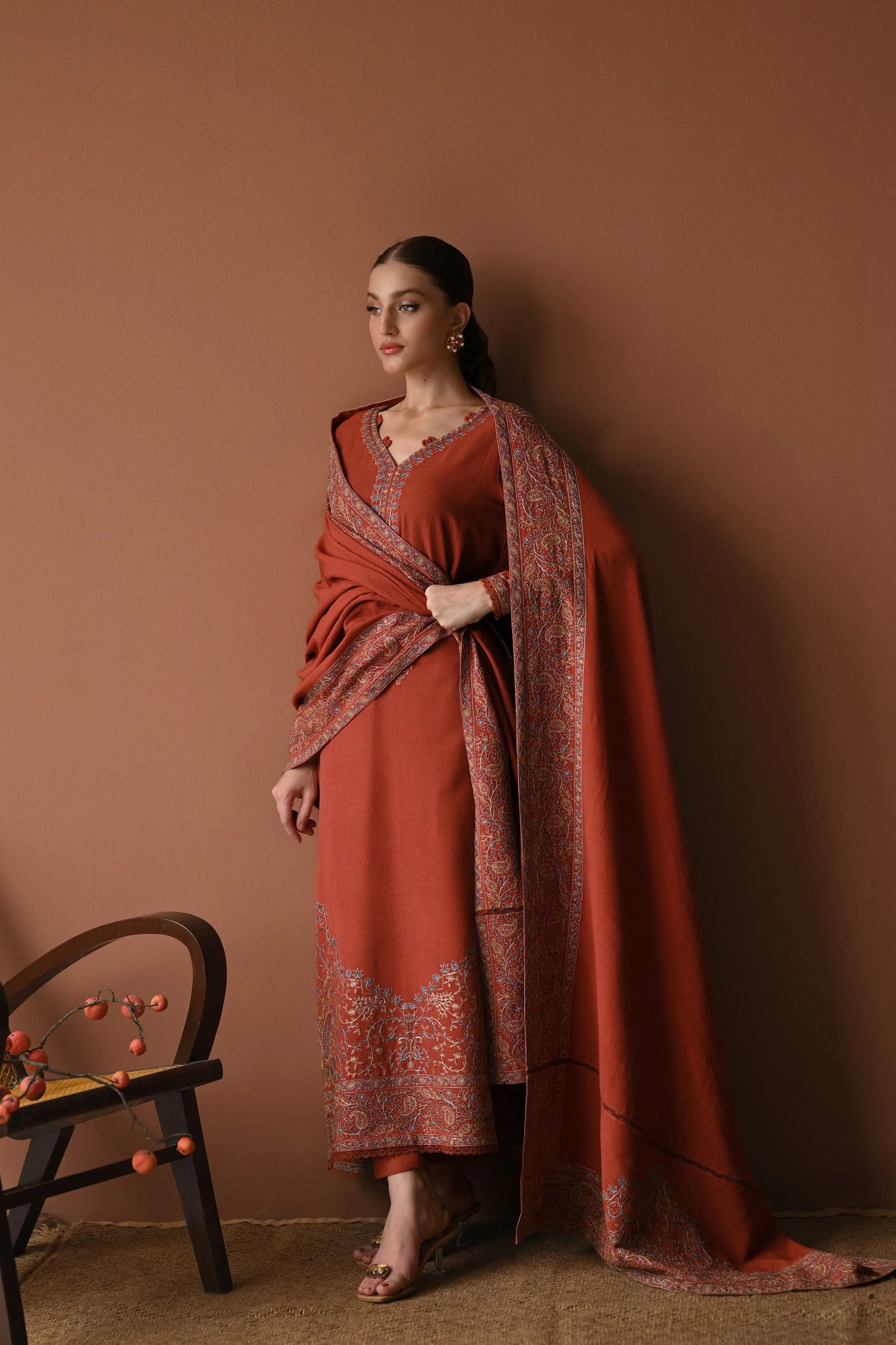 Embroidered Dhanak Suit – 3 Piece MB-NRP-081