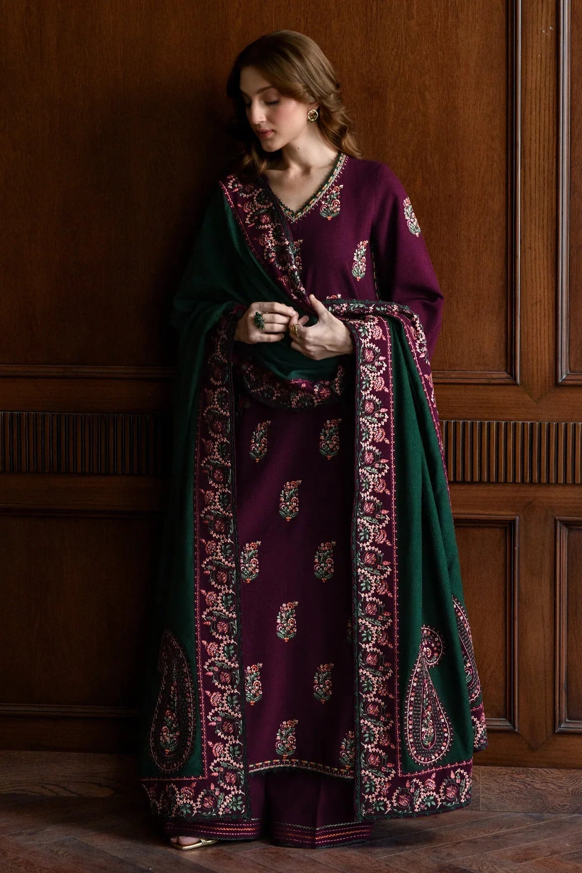 Embroidered Dhanak Suit – 3 Piece MB-NRP-080