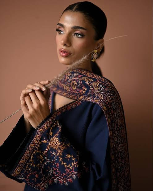 Embroidered Dhanak Suit – 3 Piece MB-NRP-082