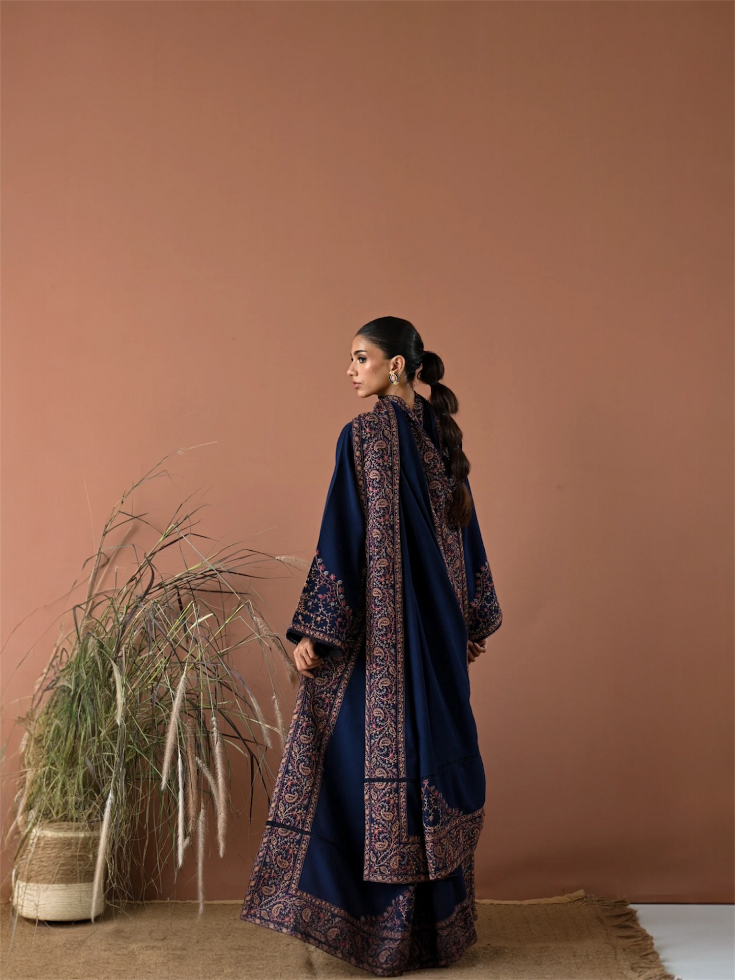 Embroidered Dhanak Suit – 3 Piece MB-NRP-082