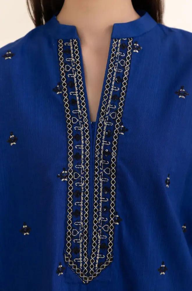 Embroidered Dhanak Suit – 3 Piece MB-NRP-079