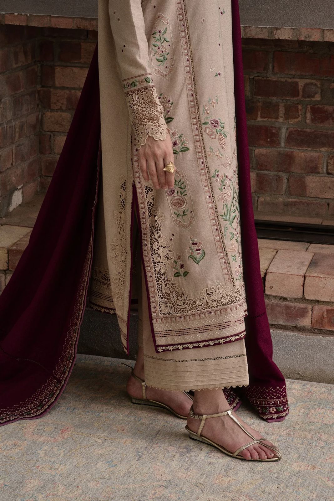 Embroidered Dhanak Suit – 3 Piece MB-NRP-065