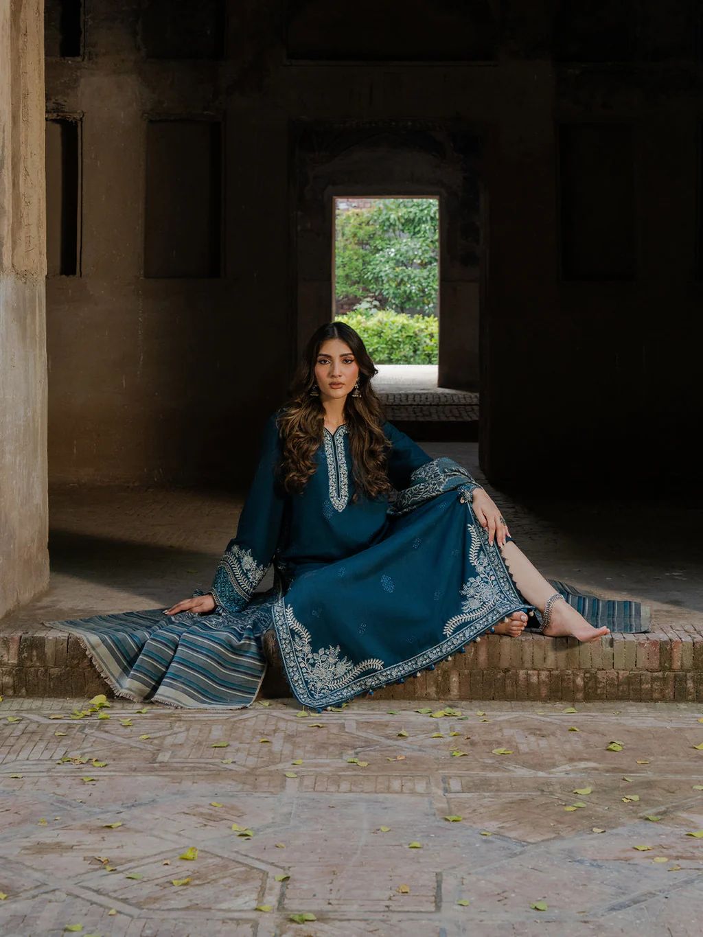 Embroidered Dhanak Suit – 3 Piece MB-NRP-060