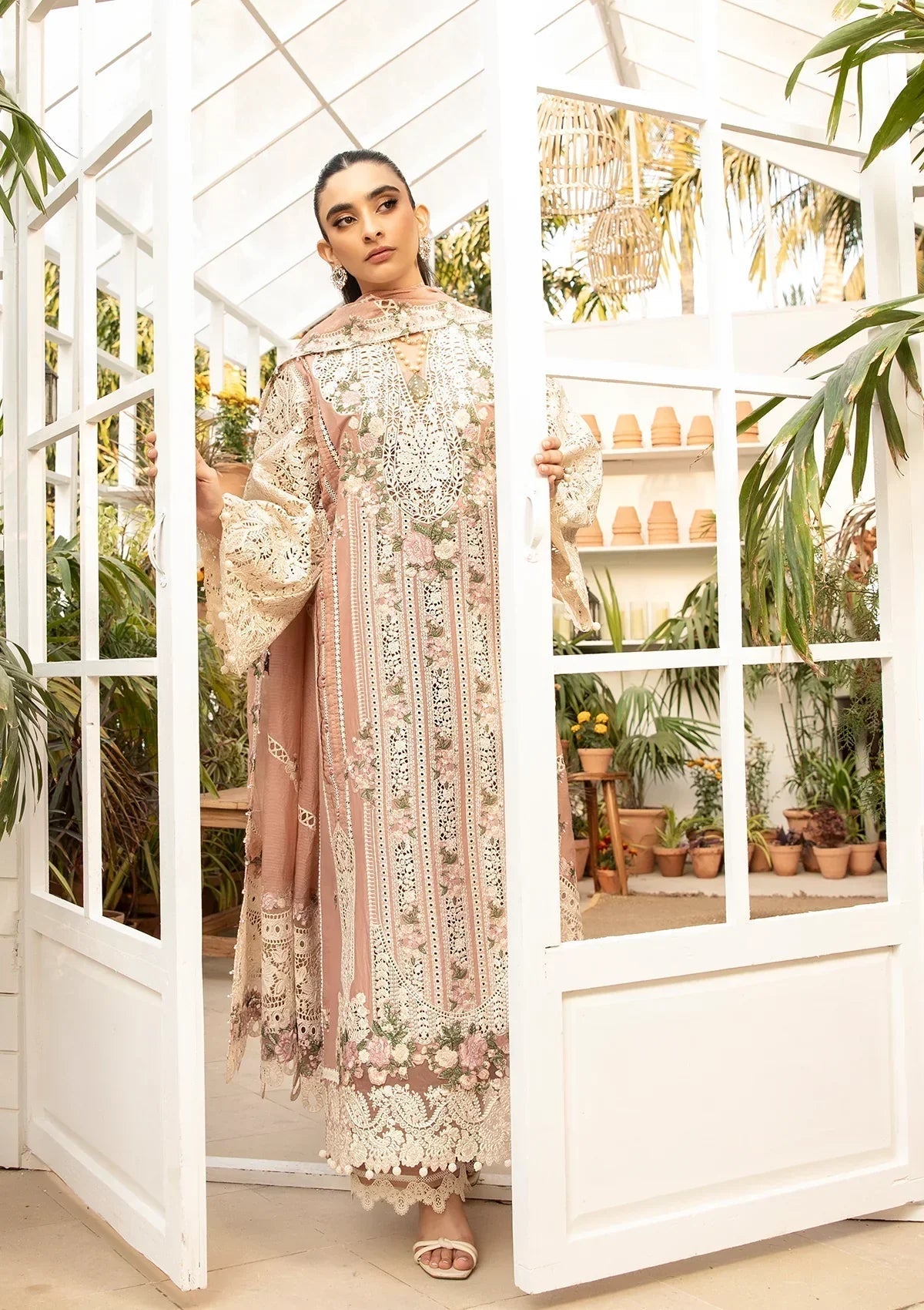Elaf Premium Embroidered Lawn Suit – 3 Piece (Slub Net Dupatta) MB-NRP-148