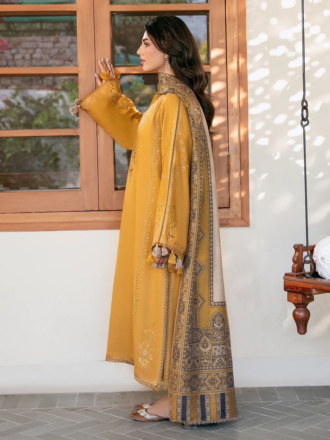 Embroidered Dhanak Suit – 3 Piece MB-NRP-059