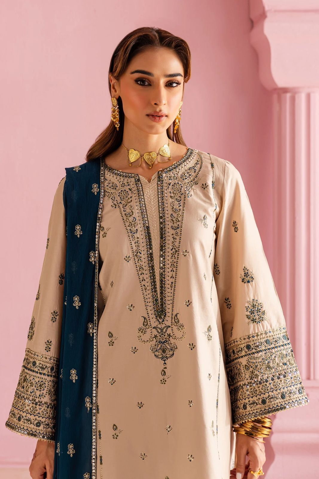 Embroidered Dhanak Suit – 3 Piece MB-NRP-056