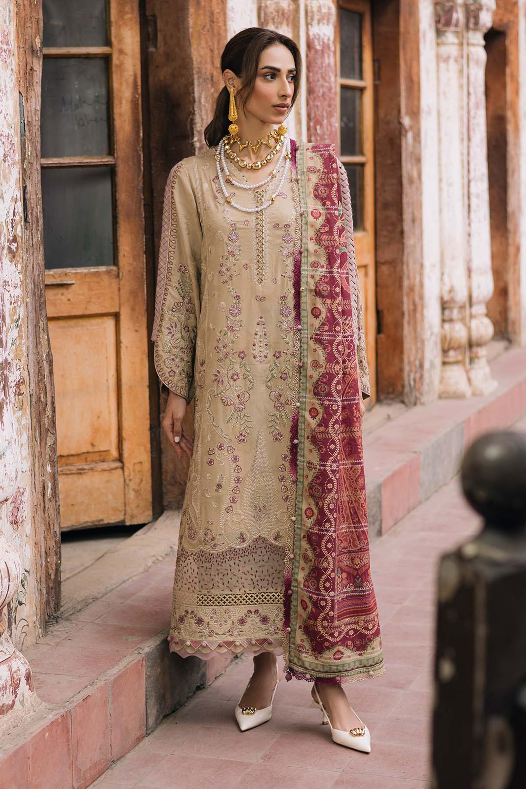 Embroidered Dhanak Suit – 3 Piece MB-NRP-057