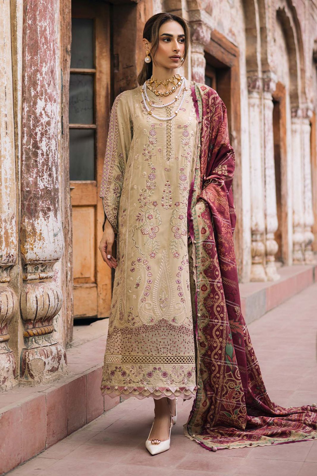 Embroidered Dhanak Suit – 3 Piece MB-NRP-057