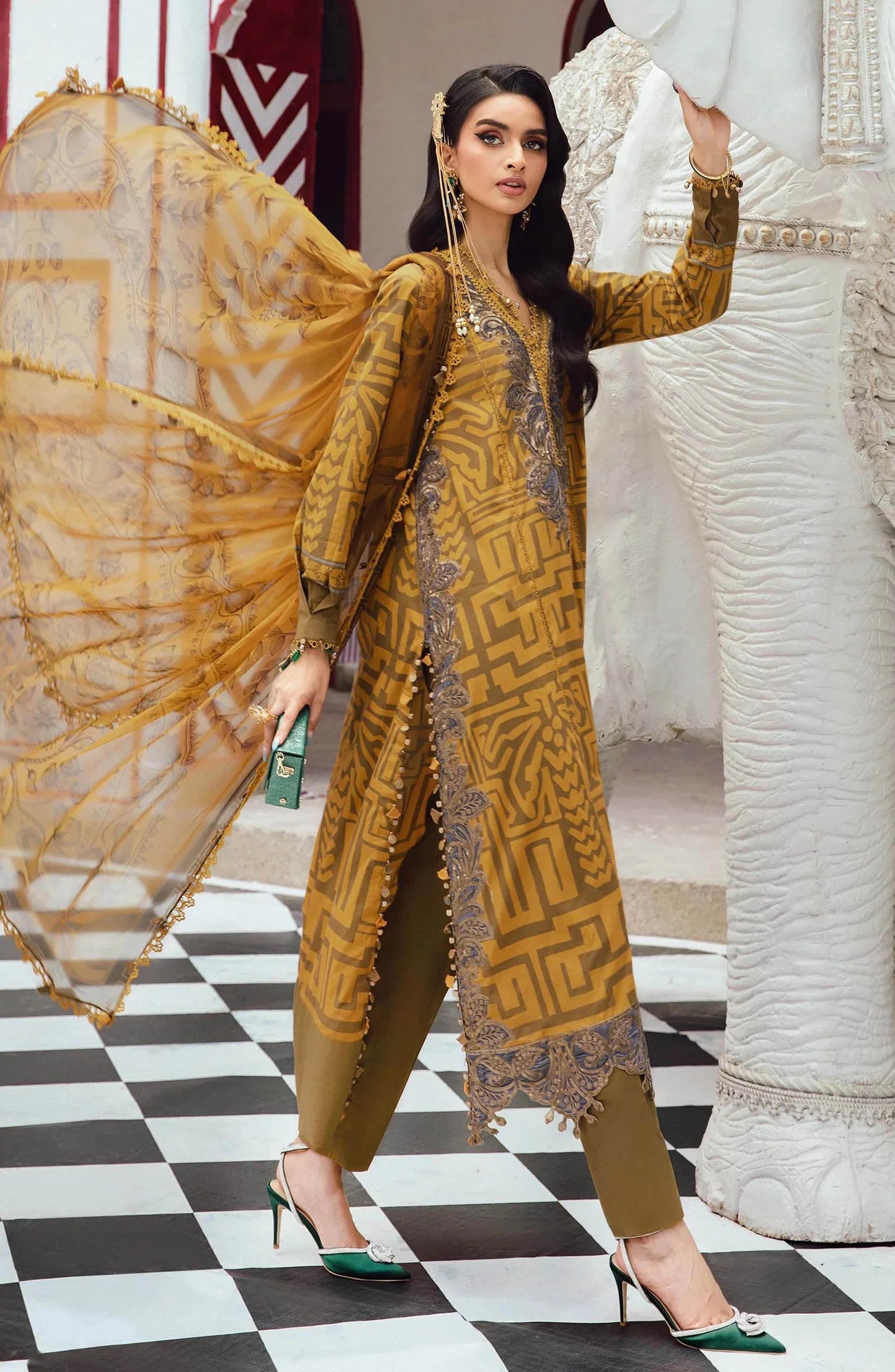 Maria.B. Printed Lawn Suit – 3 Piece MB-NRP-046